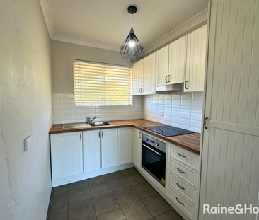 Fly High at Albatross - Photo 2