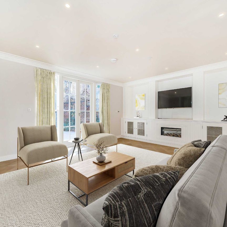 Somerset Square, Holland Park, W14, London - Photo 1