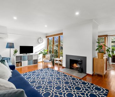 94 Matina Street, Narrabundah ACT 2604 - House For Rent | Domain - Photo 6