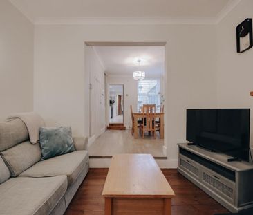 2 bedroom terraced house to rent - Photo 4