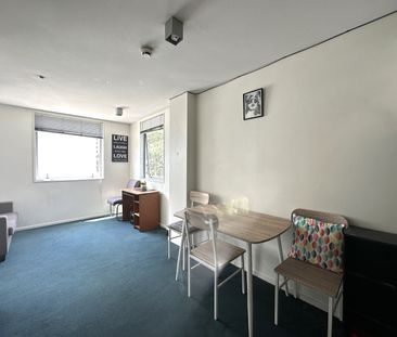 Furnished 1 Bedroom Apartment - Photo 5