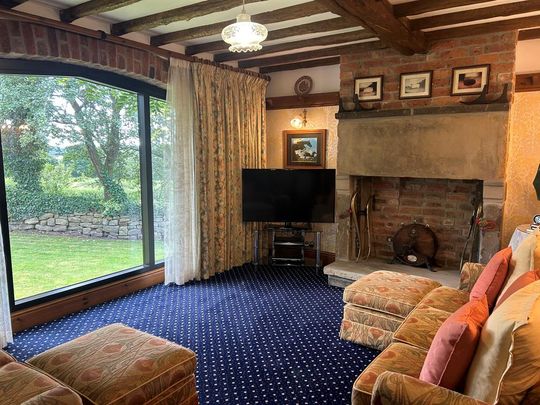 2 bedroom cottage to rent - Photo 1