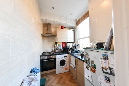 2 Bedroom Flat - Photo 2