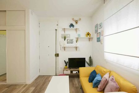 Calle de Provisiones, Madrid, Community of Madrid 28012 - Photo 2