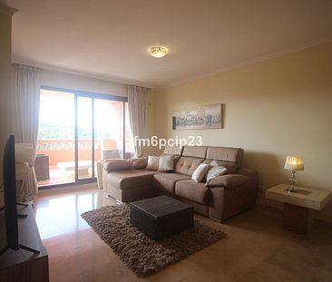 Apartment in Doña Julia, Costa del Sol - Photo 2