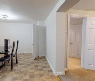 2 bedroom Flat To Let - Photo 6