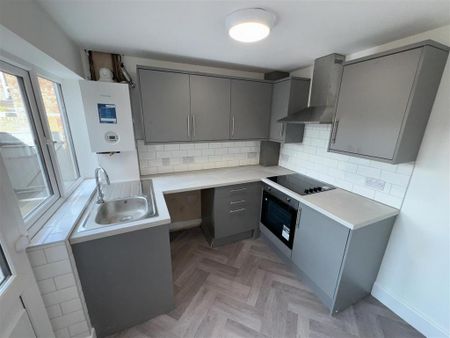 2 bedroom property to rent - Photo 5