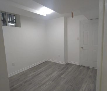 312 Baker Hill Boulevard #Basement - Photo 5