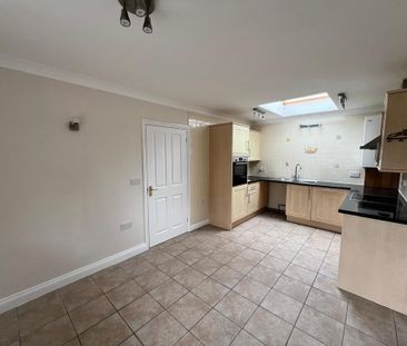 2 bedroom detached bungalow to rent - Photo 4