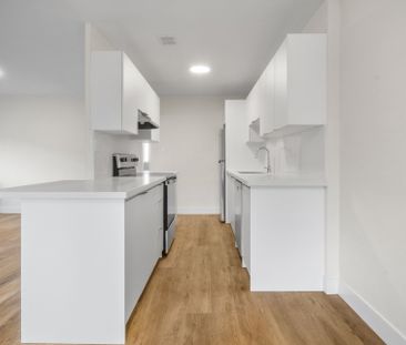 For Lease - 329 The West Mall N/A Unit# 304, Toronto, Ontario - Photo 3