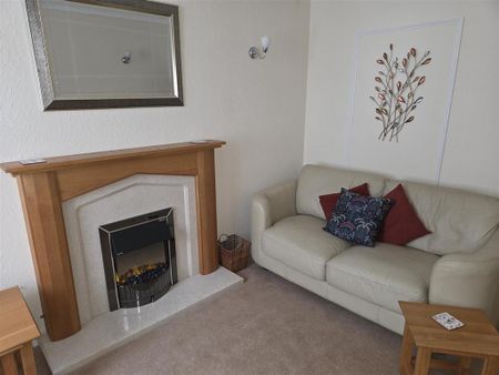 1 bedroom property to rent - Photo 2