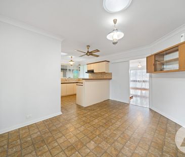 18 Sutherland Avenue, Semaphore Park, SA 5019 - Photo 1