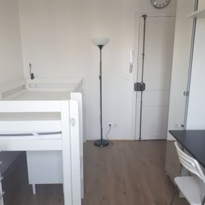 Bld Grenelle - Chambre de service meublé 10.24 m² - Photo 3