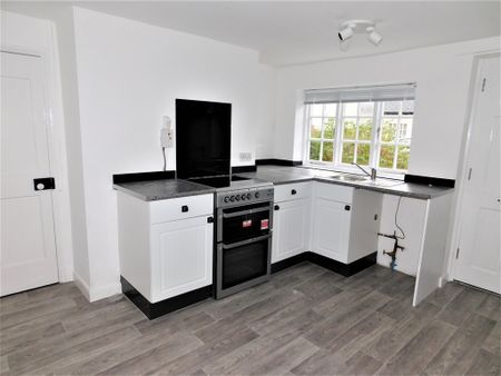 2 bedroom cottage to let - Photo 2