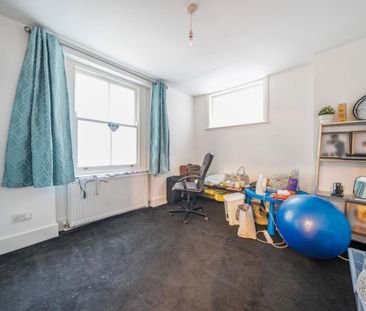 2 bedroom property to rent - Photo 1