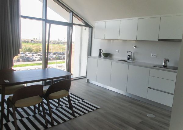 Fantástico apartamento T1 mobilado e equipado, novo, com vistas deslumbrantes sobre ria!