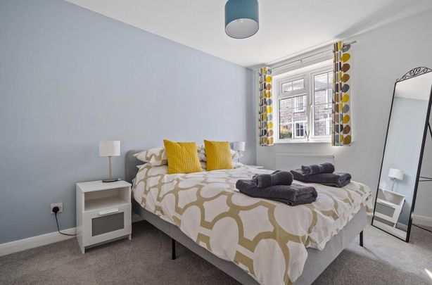 3 bedroom end of terrace house to rent - Photo 1