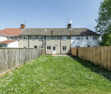 3 bedroom terraced house to rent - Photo 2