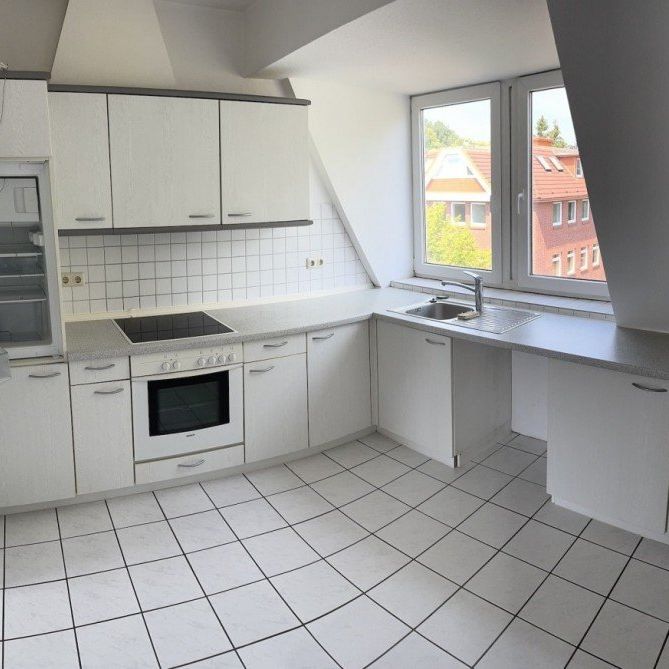 3 Zimmer Dachgeschosswohnung in sehr guter Lage - Photo 1