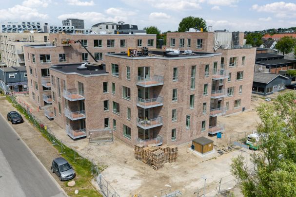 Flot nyopført 3-værelses i Strandhusene - Photo 1