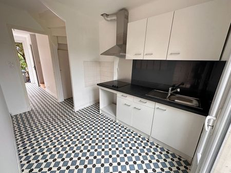 Location Maison 4 pièces 87m² - Photo 3