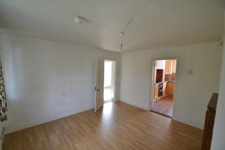 3 bedroom detached house to rent - Photo 5