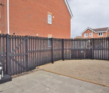 3 bedroom townhouse to rent - Photo 4