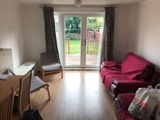 2 bedroom terraced house to rent - Photo 1