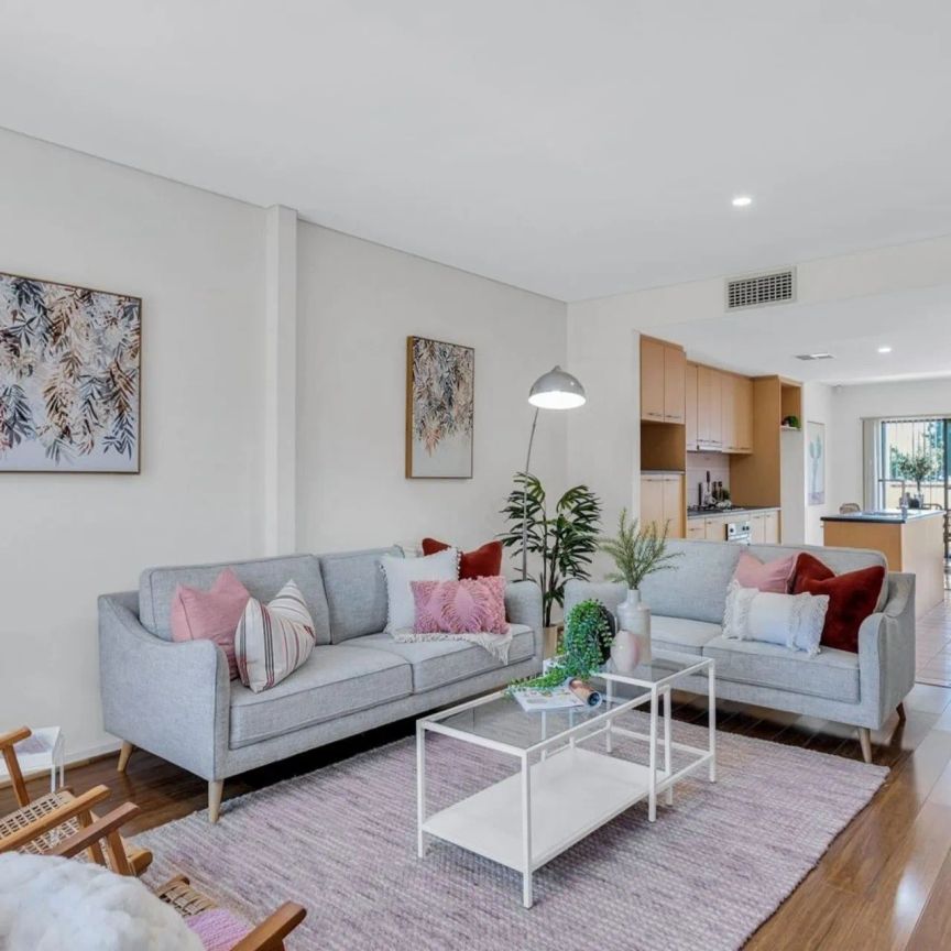 Modern 3-Bedroom Townhouse in the Heart of Mawson Lakes - Photo 1