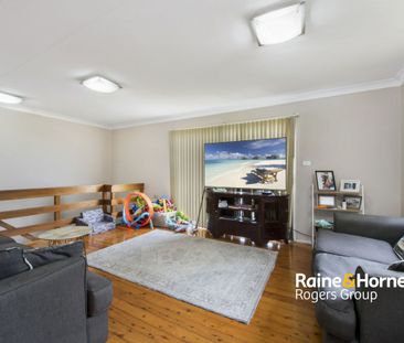 Low-Maintenance Two Bedroom Home - Photo 1