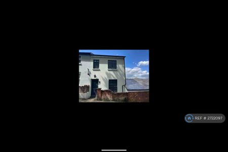 3 bedroom terraced house to rent - Photo 3