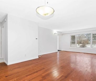 For Lease - 341 Crosby Avenue, Richmond Hill, Ontario - Photo 3