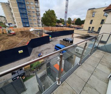 Studio Flat, Brent St, NW4 - Photo 2