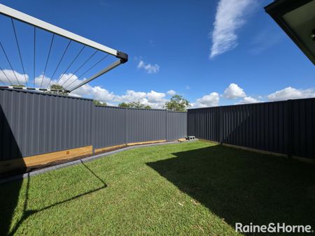 17A Tea Tree crescent, Macquarie Fields, NSW 2564 - Photo 3