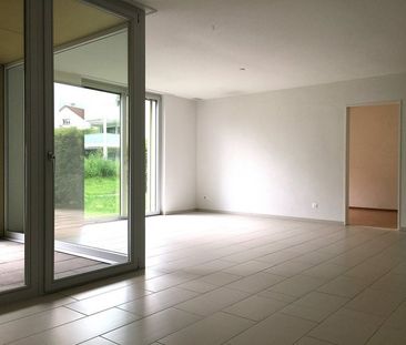 Moderne 3.5-Zimmerwohnung an zentraler Lage - Photo 1