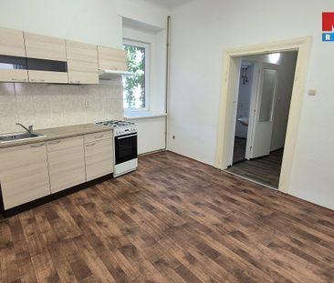 Pronájem bytu 2+1 80 m² - Photo 2