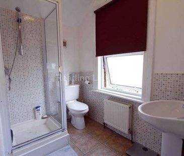 St Edwards Road, Reading, RG6 - Photo 4