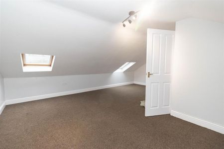 2 bedroom maisonette to rent - Photo 3