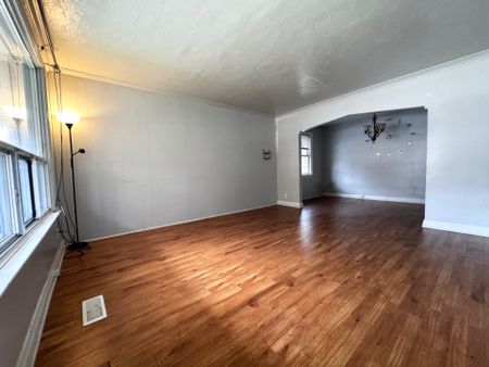 For Lease - 292 Poyntz Avenue, Toronto, Ontario - Photo 5