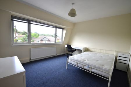 6 bedroom Semi-detached house to rent - Photo 4