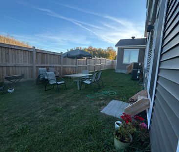 For Lease - 724 Eminence Street, Barrhaven, Ontario - Photo 2