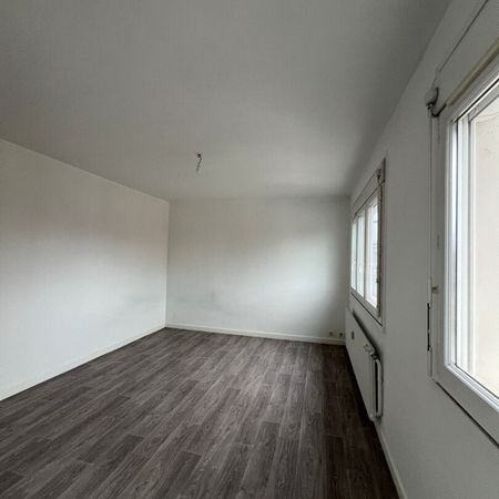 Location Appartement 1 pièce 28m² - Photo 4