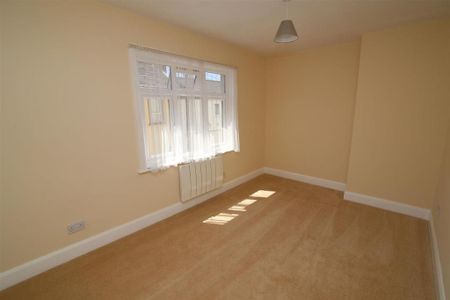 3 bedroom house to rent - Photo 3