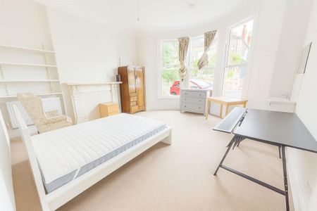 House share to rent - Photo 3