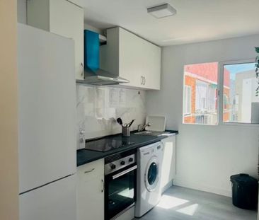 Calle León, Getafe, Community of Madrid 28903 - Photo 1