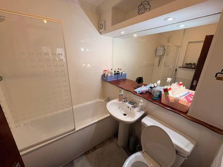 1 bedroom ground floor flat to rent - Photo 5