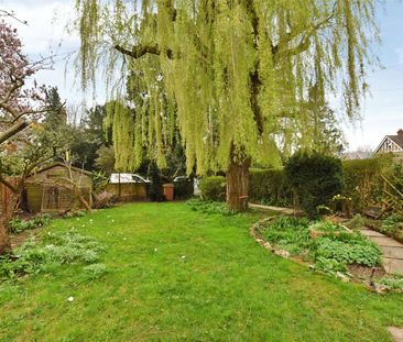 Beautifully presented cottage in lovely village - Photo 4