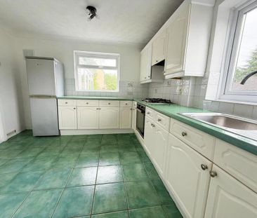 4 bedroom detached house to rent - Photo 6