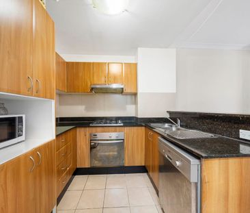 Live in the Heart of Auburn - 2 Bedroom Apartment!! - Photo 4