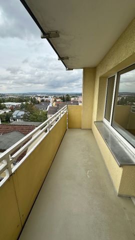 Großzügige 4-Zimmer-Wohnung mit Weitblick - Photo 2